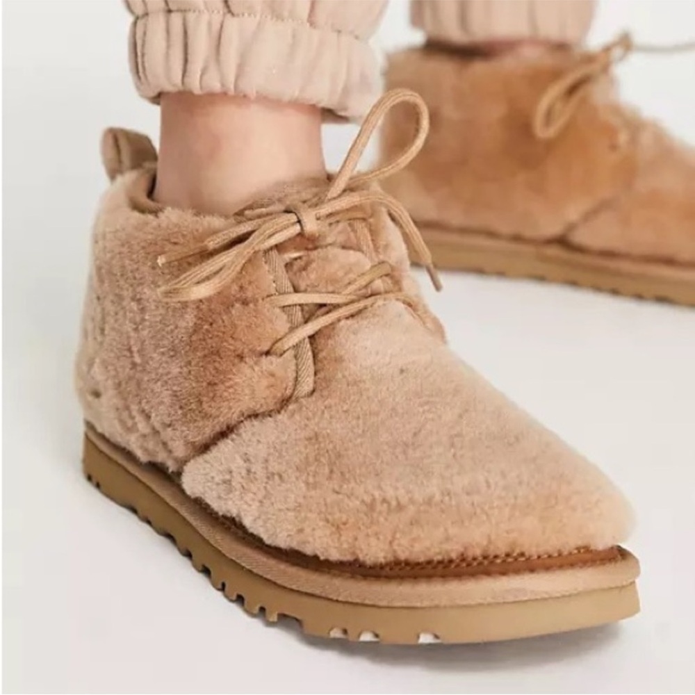 UGG Neumel Cozy Bootie